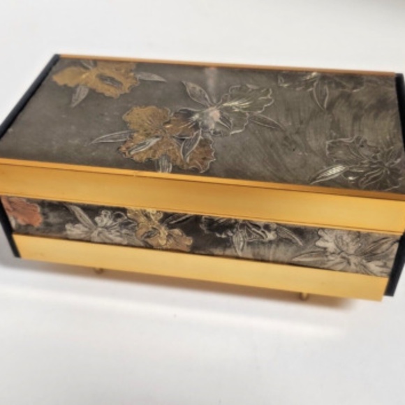 Vintage Lady Mate Trinket / Jewelry Music Box - Picture 1 of 5